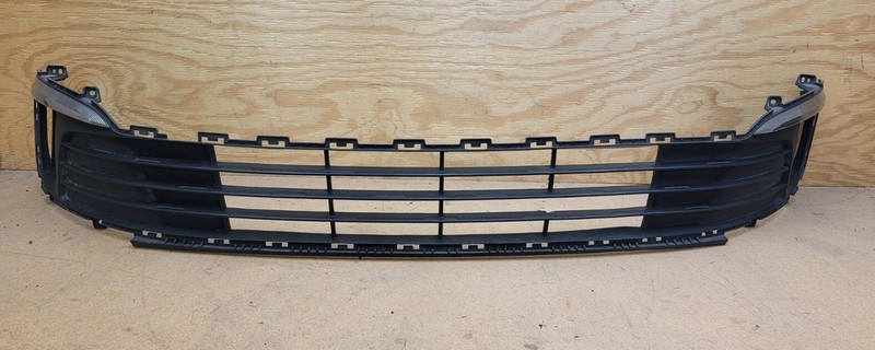 2016 2017 KIA Rio Front Bumper Lower Bottom Grille With Chrome 865601W500 OEM