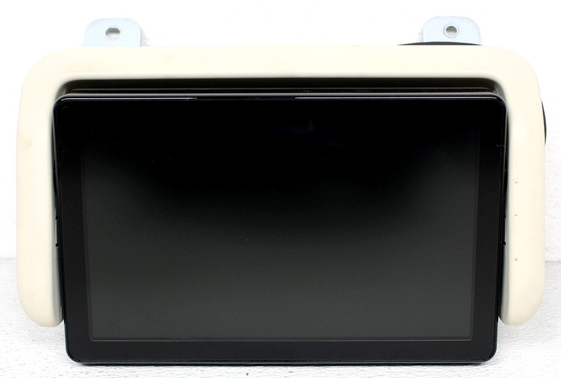 OEM Right Passenger Side In-dash Display For Hyundai Equus Ultimate Scratches