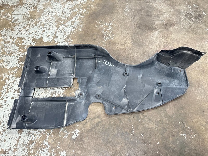 06-13 Lexus IS REAR RIGHT UNDER BODY PROTECTION SHIELD SPLASH GUARD Black OEM