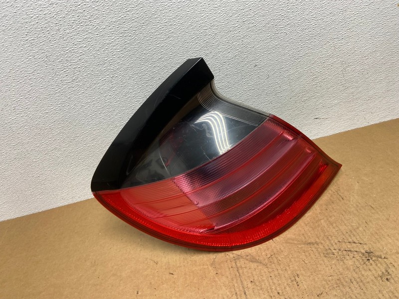 2002-2005 Mercedes C C230 Kompressor Coupe Left Driver Tail Light Oem AC2879 LK