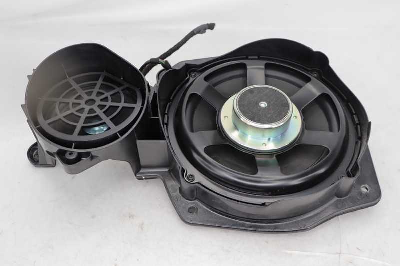 10-13 Mercedes W221 S400 S63 AMG Front Left Driver Side Door Audio Speaker OEM
