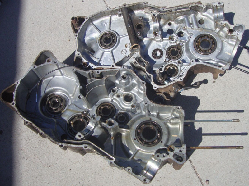 1992 Suzuki ATV Quad Runner LT-4WD 250 LT LT250 Engine Casing Cases Block K11
