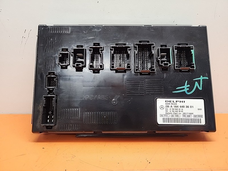 2006-2012 MERCEDES R320 R350 ML350 ML500 GL450 REAR SAM SIGNAL MODULE 1644403601