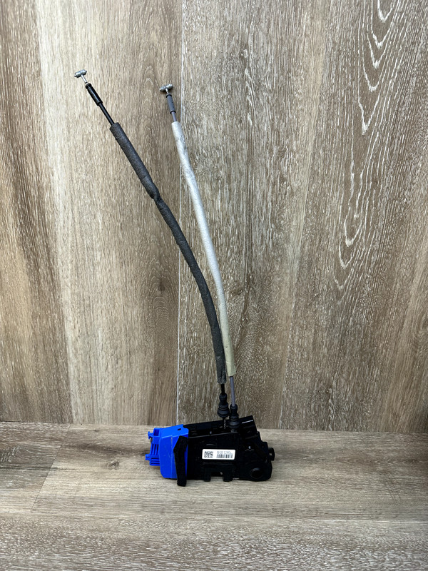 2017-20 HYUNDAI ELANTRA FRONT LEFT DOOR LOCK ACTUATOR OEM PART# 81310-F2030