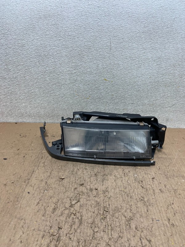 1990 to 1995 Mazda 323 Passenger Headlight Excluding GS Hatchback Y4817 PS