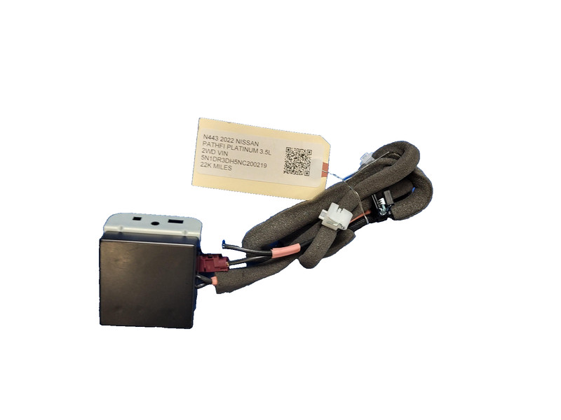 Used Oem NISSAN Telephone Antenna Module for 2022 Pathfinder Platinum 3.5L 2WD