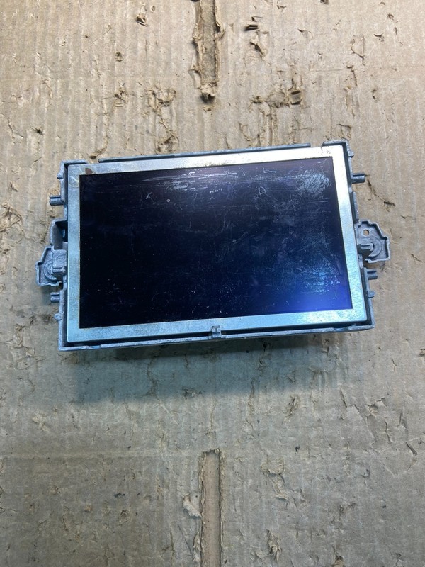 2014 to 2015 Mercedes E350 Information Navigation Display Screen Y7549 DG