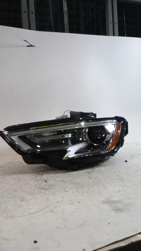 Used Left Headlight Assembly fits: 2017 Audi A3 xenon HID without self adjusting