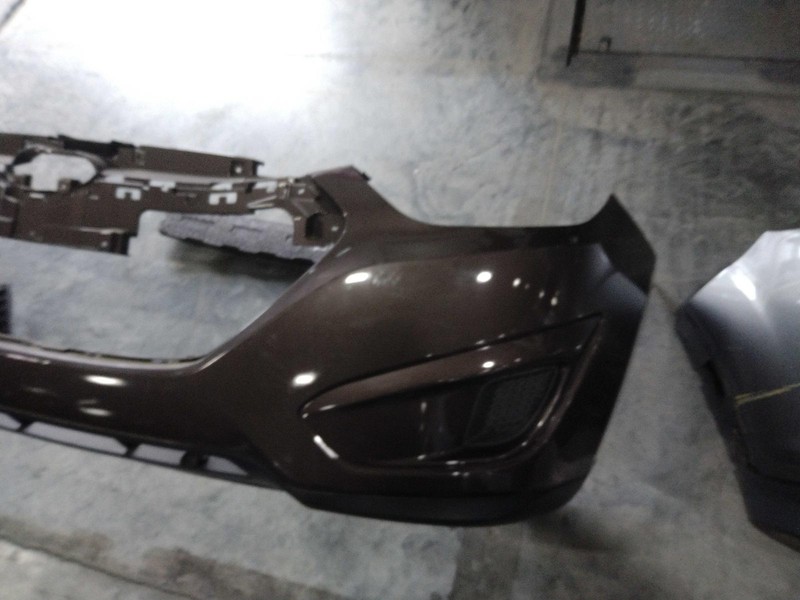 2015 Hyundai Tucson Brown Front Bumper Assembly OEM 865112S000 83K Mi