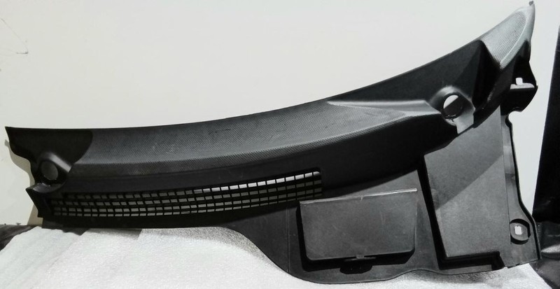 2007-2015 Mini Cooper S Clubman LH Cowl Vent Panel 51132751209