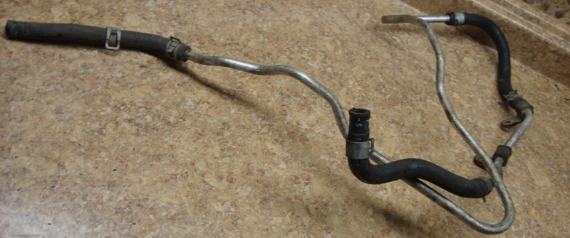 2003 Nissan Altima 2.5S 2.5 L S SL Power Steering Fluid Tank Reservoir Hose Line