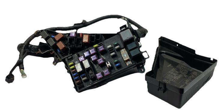 Subaru Forester engine fuse box 2017 2018 block relay 2.5L assy OEM 82241SG070