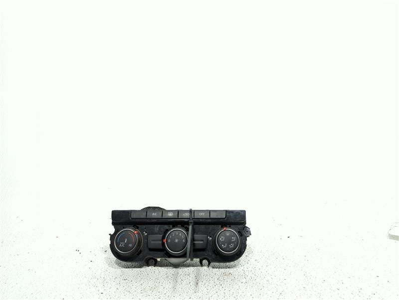 Used A/C Selector Switch fits: 2014 Volkswagen Passat dual zone climatronic w/he