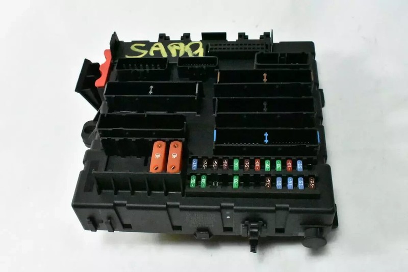 03-06 Saab 9-3 Sedan Rear Trunk Power Distribution Fuse Box 460023260 OEM