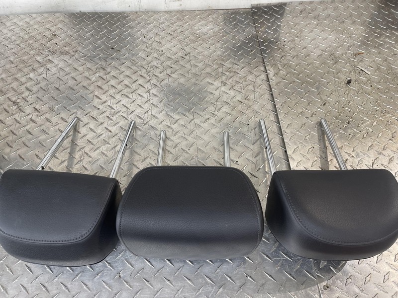 2009-2017 Audi Q5 Rear Headrest Set Assembly Black Oem Tested 09-17