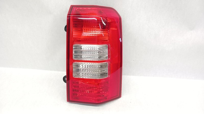 08-'17 JEEP PATRIOT Right passenger Taillight OEM Grade A!