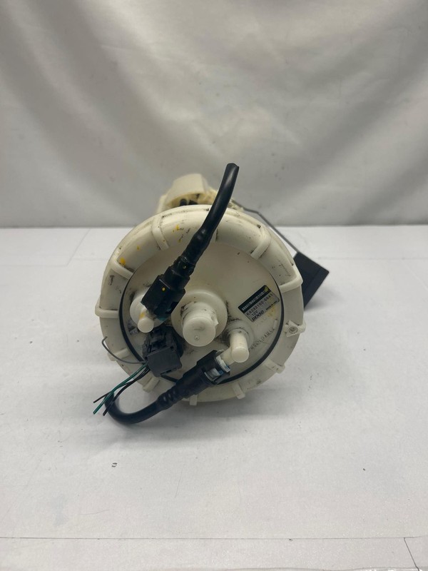 2005 to 2015 Toyota Tacoma fuel pump assembly 4.0L