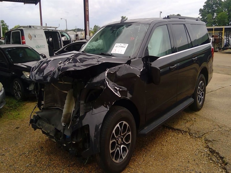 Driver Quarter Panel 131.6" Wb Extended Fits 18-23 EXPEDITION 581770