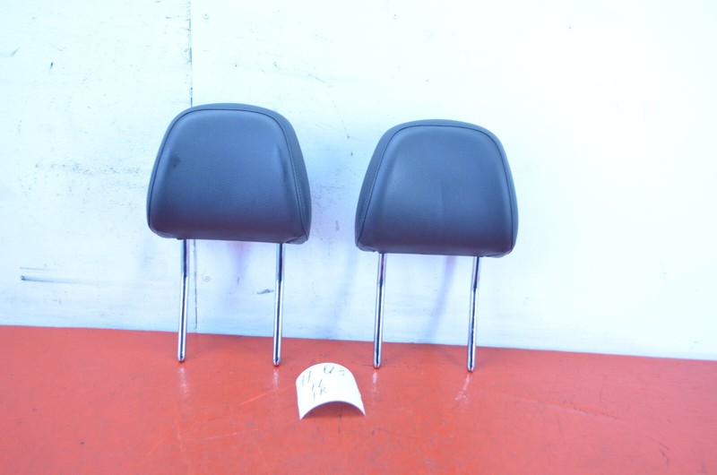15-18 AUDI Q3 FRONT LEFT / RIGHT SEAT HEADREST SET OEM