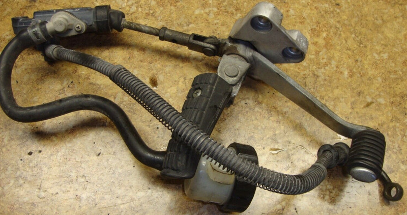 1995 Yamaha FZR600 FZR 600 R FZR600R Rear Brake Lever Pedal Peg Foot Master Res