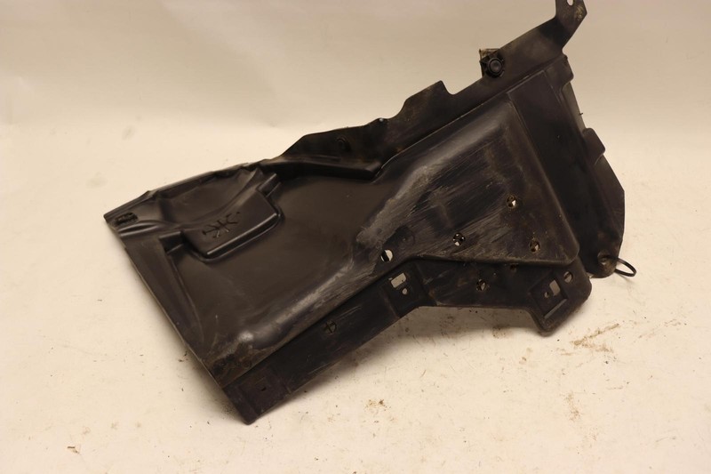 2019-2022 HONDA HRV SPORT FRONT RIGHT WHEEL ARCH SPLASH GUARD SHIELD OEM
