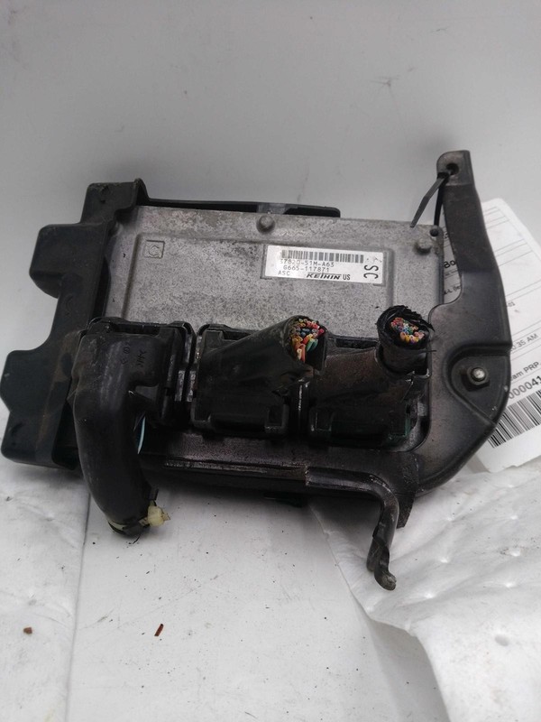 2016 Honda HR-V Engine Control Module ECM OEM Black 101K Miles NJ25-26063-664247