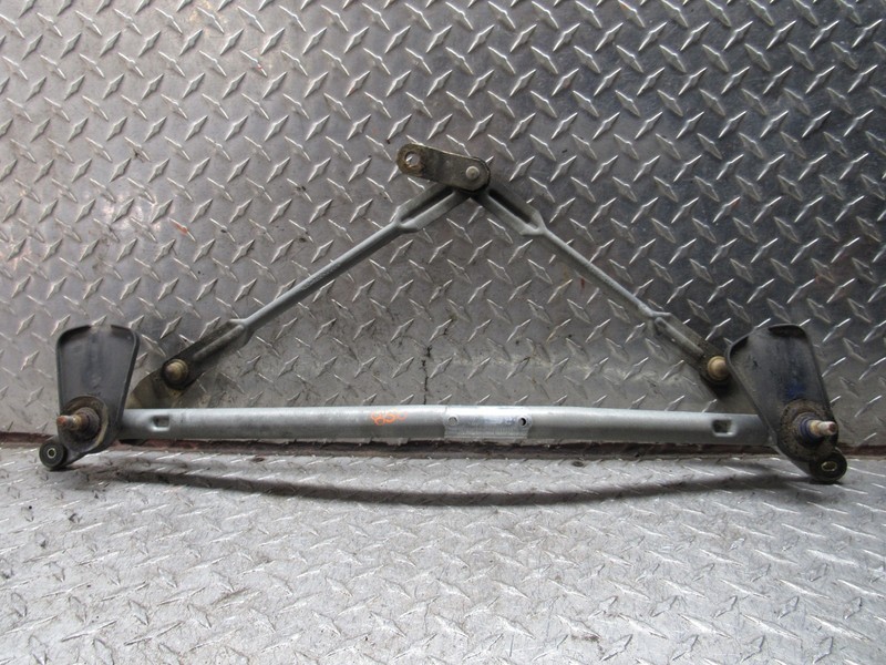 04 05 06 0708 09 10 INFINITI QX56 WIPER TRANSMISSION LINKAGE