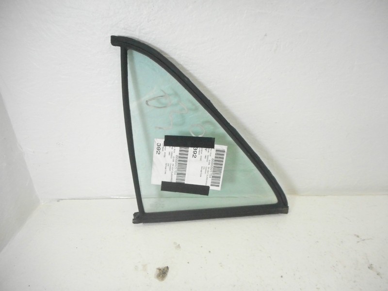 85 Mercedes 240 280 300D Driver Left Rear Vent Window Glass OEM