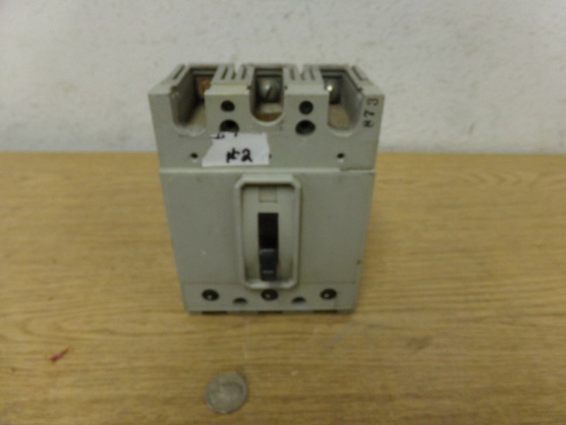 ITE 3-Pole 10A Circuit Breaker *FREE SHIPPING*