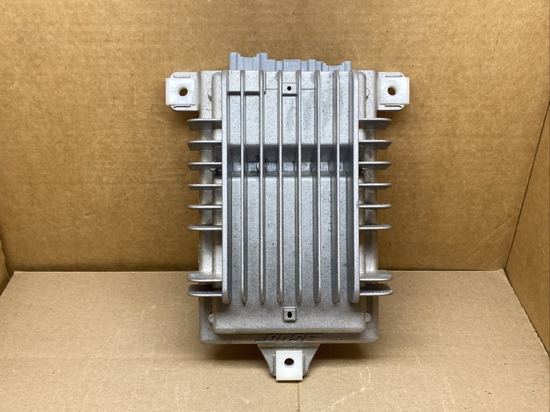 2007-2014 Suburban Tahoe Yukon Radio Bose Amp Amplifier OEM 20811234