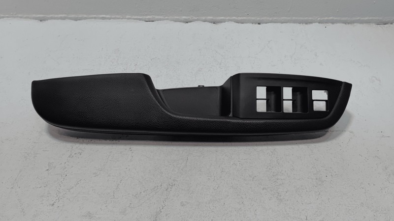 2016-2022 HONDA PILOT FRONT DRIVER DOOR MASTER WINDOW SWITCH BEZEL ARMREST OEM
