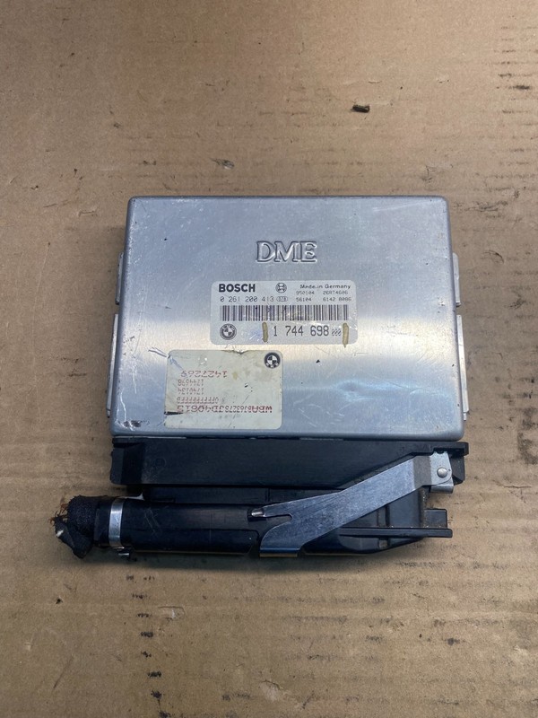 1993 1994 1995 BMW 525i 325i ECU ECM Engine Control Module Computer AE2164 DG