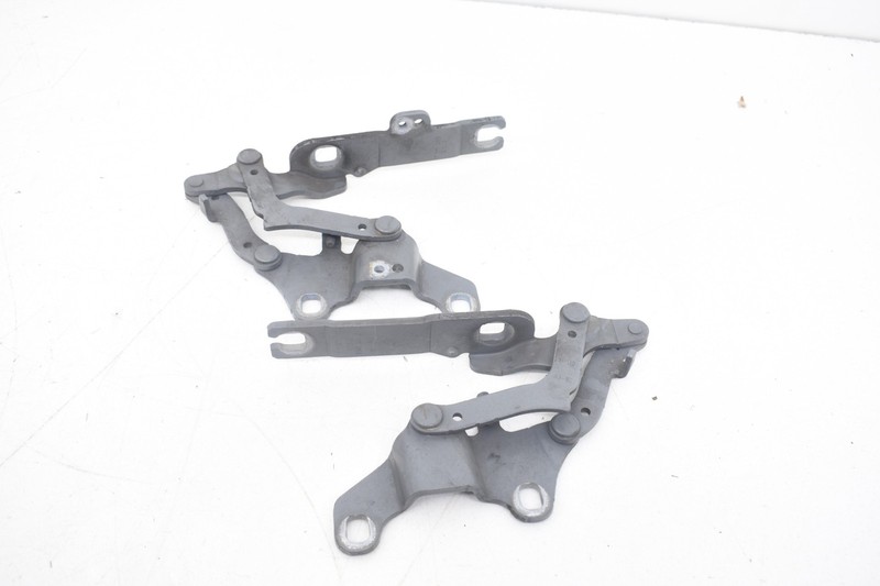 2009 BMW 328xi E90 Hood Hinge Left And Right Set OEM KW85