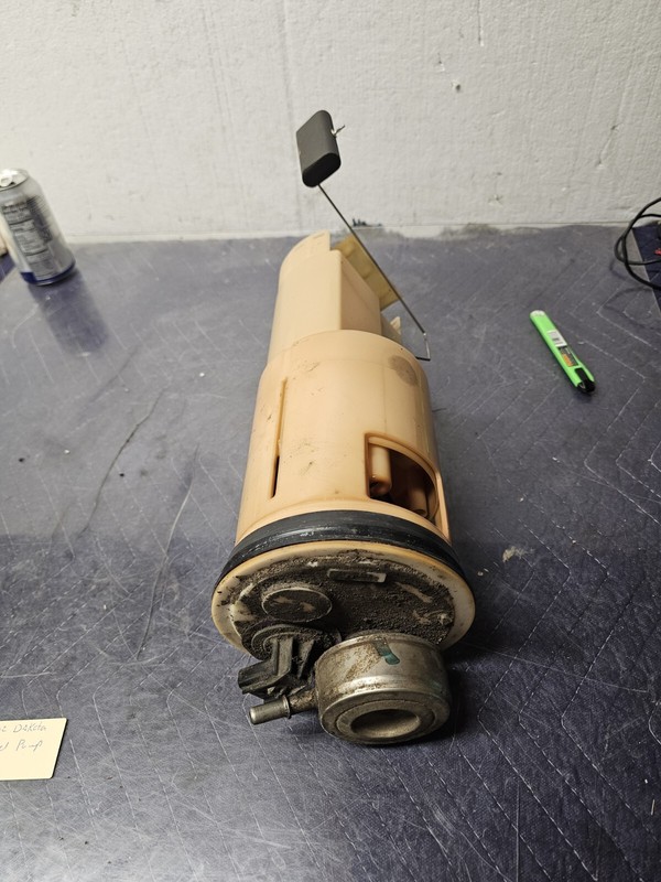 97 - 03 DODGE DAKOTAGAS FUEL PUMP ASSEMBLY 22 GALLON