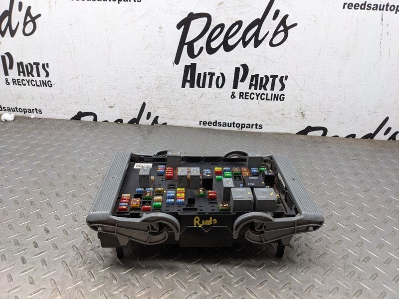 Fuse Box Engine Fits 10-13 SIERRA 1500 PICKUP 1179420