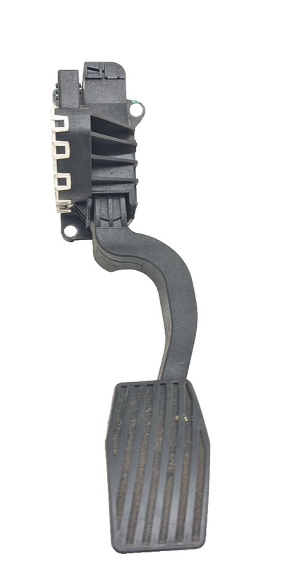 14-19 FIAT 500L 1.4L L4 ENGINE ACCELERATOR THROTTLE GAS PEDAL