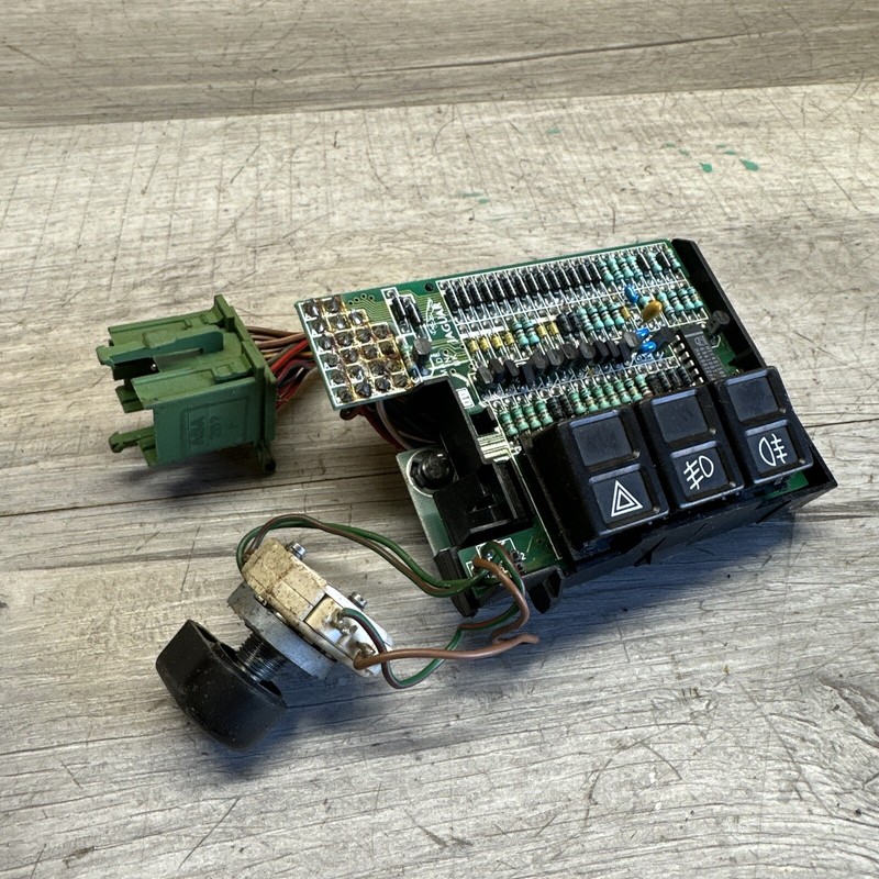 686100T I JAGUAR HEADLIGHT SWITCH CONTROL OLD OEM HEF4013BP
