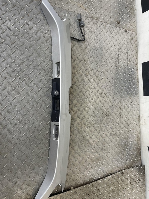 2013-2016 FORD FUSION REAR TRUNK LID APPLIQUE HANDLE TRIM MOLDING SILVER UX