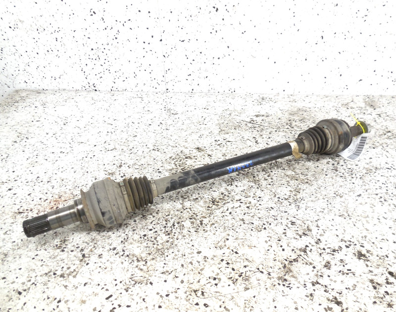 2019 19 Alfa Romeo Giulia Rear Axle Shaft Driver Left LH OEM 10379419
