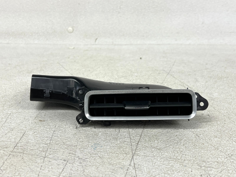 ⭐2016-2020 TESLA MODEL X RIGHT PASSENGER B-PILLAR AIR VENT DUCT TRIM OEM LOT2692