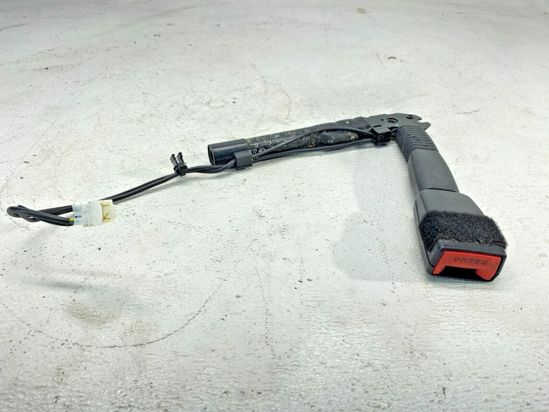 BMW F30 F32 F36 F80 2/3/4 Series Left Driver Side Seatbelt Tensioner Buckle OEM✅