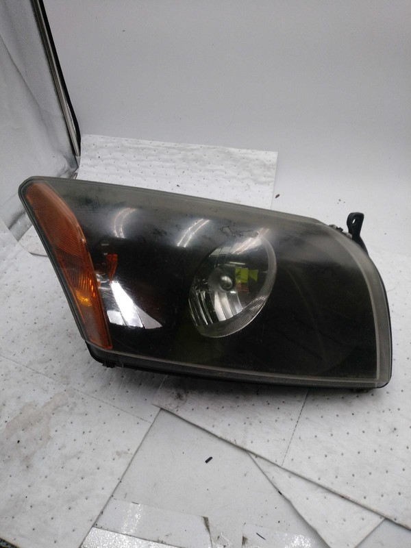 2010 Dodge Caliber Right Headlight Assembly Green Used 259921 187K Miles