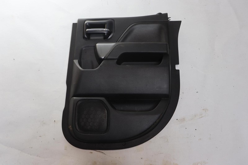 2016-2019 CHEVY SILVERADO 1500 DOUBLE CAB REAR RIGHT DOOR PANEL TRIM COVER OEM
