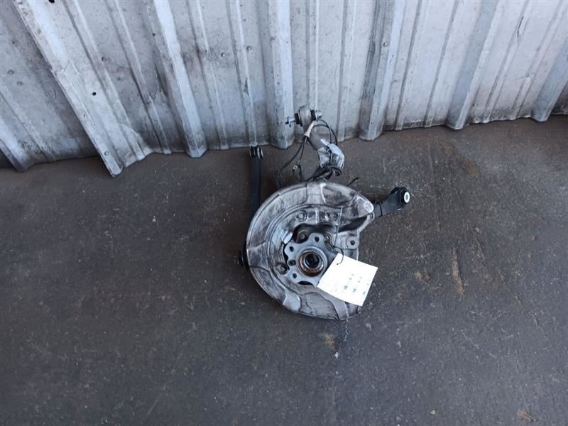 17-20 BMW G30 530i 540i M550i Right Rear Suspension Spindle Knuckle Control Arm