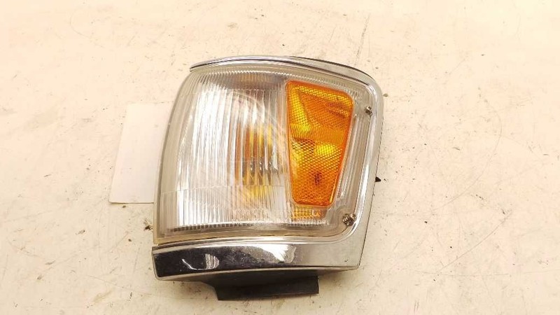 Driver Corner/Park Light Park Lamp-turn Signal Fits 92-95 4 RUNNER 106755