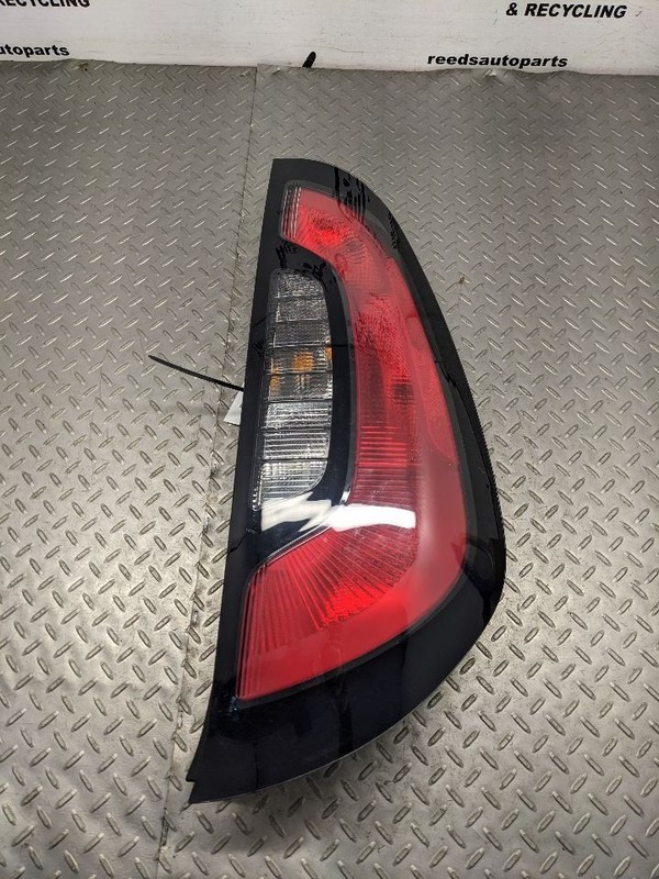 Passenger Right Tail Light Model Incandescent Fits 14-19 SOUL 1155834