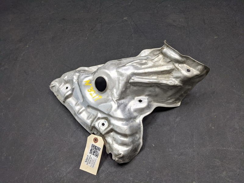 Exhaust Manifold Heat Shield 2019 Nissan Kicks 16590-5RB1A 2018 2020