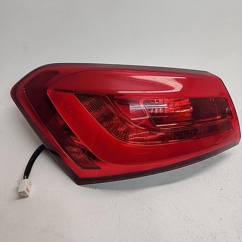 Kia Forte Koup 14 - 17 quarter panel left side Taillight LED coupe OE 92401A7330
