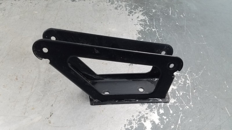 2022 Polaris RZR Pro R 4 Ultimate Left Engine Mount Bracket 604mi #0595 R2
