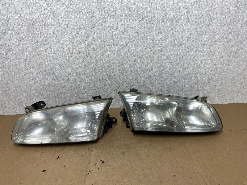 2000 to 2001 Toyota Camry Front Left+Right Side Headlights AC5825 DW